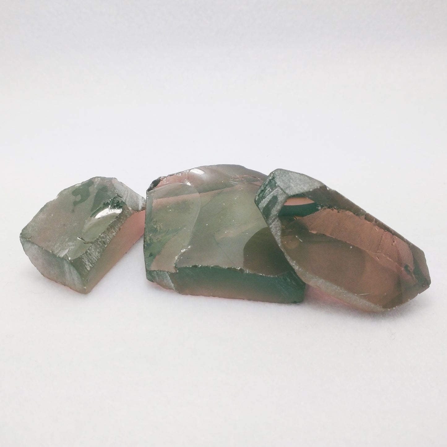 Color-Change #205 Nanosital Lab Created Synthetic Faceting Rough